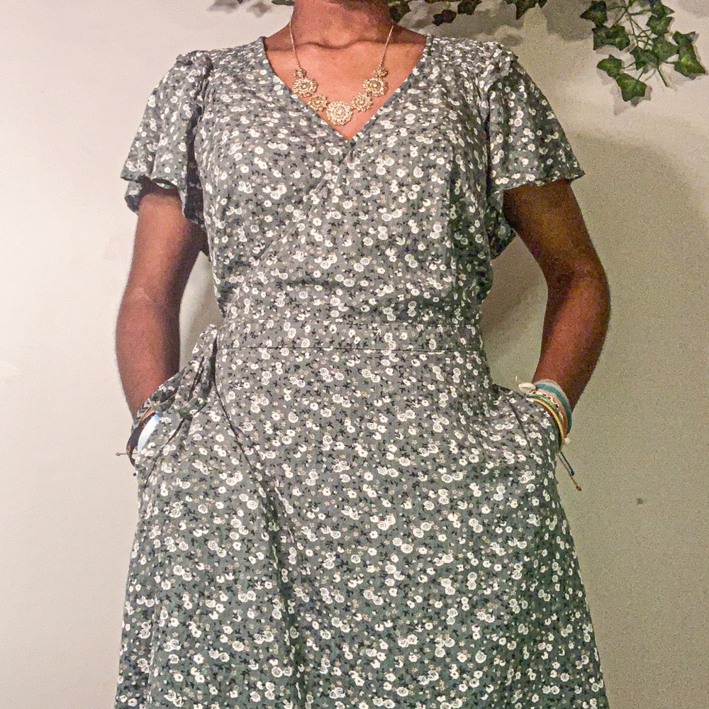 floral tie-wrap dress